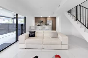 320 NW 13th Ct, Florida City, FL 33034 - Photo 11