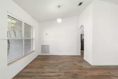 912 SW Paar Dr, Port Saint Lucie, FL 34953 - Photo 9