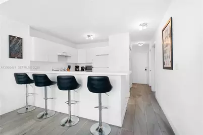 5445 Collins Ave #BAY12, Miami Beach, FL 33140 - Photo 9
