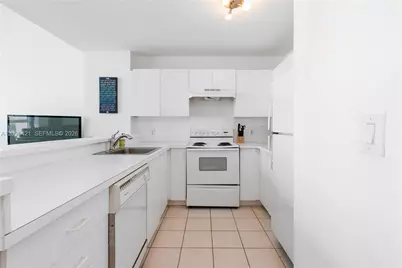 5445 Collins Ave #BAY12, Miami Beach, FL 33140 - Photo 3
