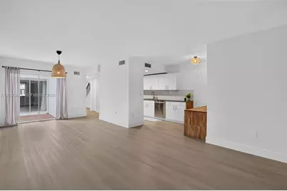 8825 Harding Ave, Surfside, FL 33154 - Photo 21