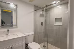 3110 N Pine Island Rd, Sunrise, FL 33351 - Photo 23