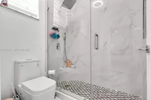 8441 NW 163rd Terrace, Miami Lakes, FL 33016 - Photo 25