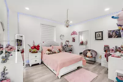 8441 NW 163rd Ter, Miami Lakes, FL 33016 - Photo 23