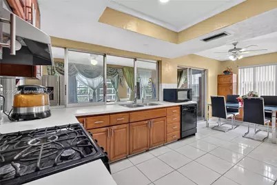 8508 Long Acre Dr, Miramar, FL 33025 - Photo 27