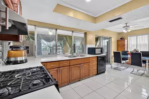 8508 Long Acre Dr, Miramar, FL 33025 - Photo 27