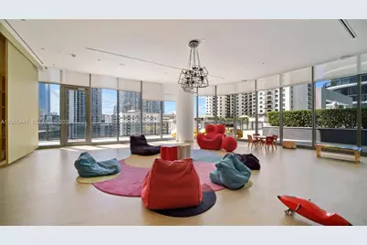 45 SW 9th St #3807, Miami, FL 33130 - Photo 37