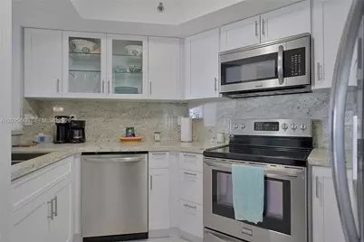 [Address not provided], Miami Beach, FL 33141 - Photo 5