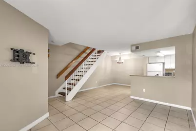 8630 NW 5th Ter #16-202, Miami, FL 33126 - Photo 5
