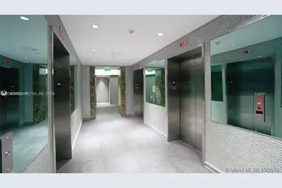 90 SW 3rd St #3510, Miami, FL 33130 - Photo 25