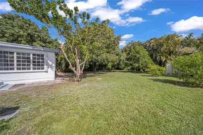 6351 NW 38th Ter, Virginia Gardens, FL 33166 - Photo 27
