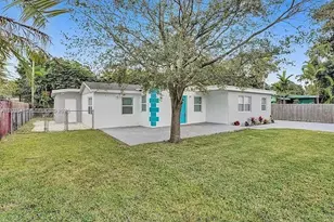 760 NE 152nd St, Miami, FL 33162 - Photo 3