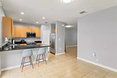 348 NE 194th Ter #348, Miami, FL 33179 - Photo 45