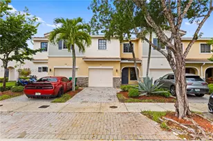 348 NE 194th Terrace, Miami, FL 33179 - Photo 3