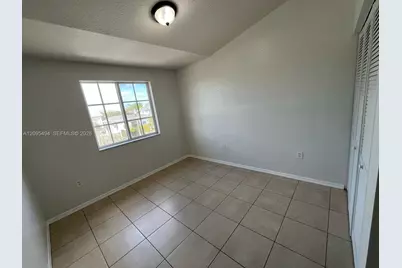 1675 SE 9th Ter, Homestead, FL 33034 - Photo 11