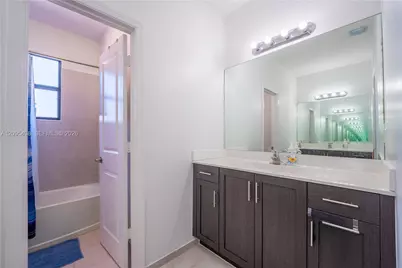 2588 SE 2nd St, Homestead, FL 33033 - Photo 3