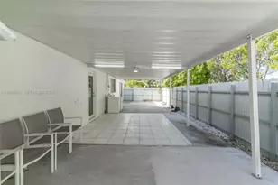 9999 NW 25th Terrace, Doral, FL 33172 - Photo 23