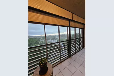 1000 Colony Point Cir #522, Pembroke Pines, FL 33026 - Photo 15