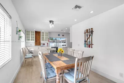 821 Harrison St, Hollywood, FL 33019 - Photo 9