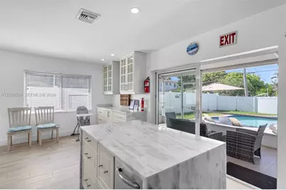 821 Harrison St, Hollywood, FL 33019 - Photo 13