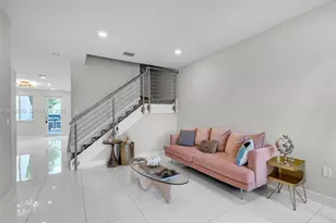 10365 NW 66th St, Doral, FL 33178 - Photo 1