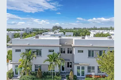 10365 NW 66th St, Doral, FL 33178 - Photo 9