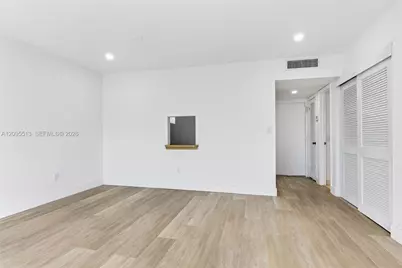 3770 NE 171st St #402, North Miami Beach, FL 33160 - Photo 9