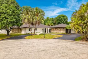 15804 SW 82nd Ct, Palmetto Bay, FL 33157 - Photo 1