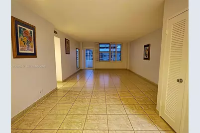 9225 Collins Ave #1109, Surfside, FL 33154 - Photo 19