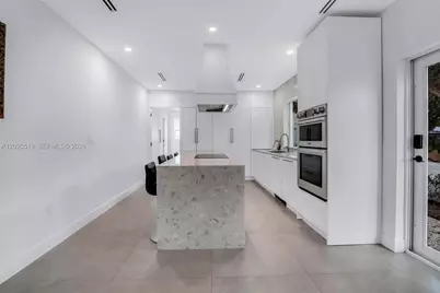 1636 SW 9th St, Miami, FL 33135 - Photo 35