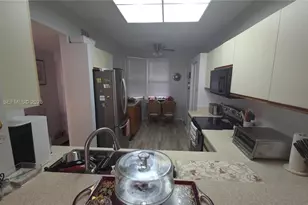 7974 Sailboat Key Blvd, Other City - In The State Of Florida, FL 33707 - Photo 7