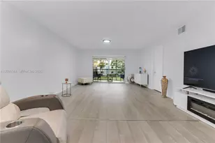 12500 SW 5th Ct, Pembroke Pines, FL 33027 - Photo 21
