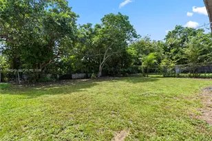 940 NE 85th St, Miami, FL 33138 - Photo 35
