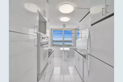 18071 Biscayne Blvd #1701, Aventura, FL 33160 - Photo 9