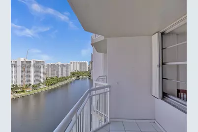 18071 Biscayne Blvd #1701, Aventura, FL 33160 - Photo 33