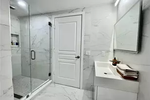 350 SE 2nd St, Fort Lauderdale, FL 33301 - Photo 9
