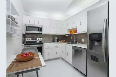 20379 W Country Club Dr #536, Aventura, FL 33180 - Photo 7