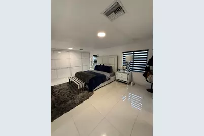10516 NW 36th Pl, Miami, FL 33147 - Photo 21