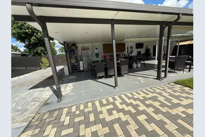 10516 NW 36th Pl, Miami, FL 33147 - Photo 37