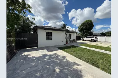 10516 NW 36th Pl, Miami, FL 33147 - Photo 9