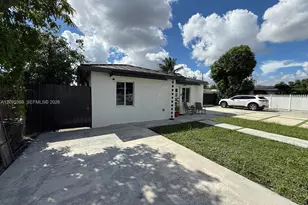 10516 NW 36th Pl, Miami, FL 33147 - Photo 9
