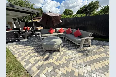 10516 NW 36th Pl, Miami, FL 33147 - Photo 45