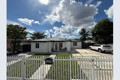 10516 NW 36th Pl, Miami, FL 33147 - Photo 5