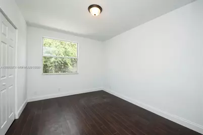1127 SW 104th Way, Pembroke Pines, FL 33025 - Photo 25