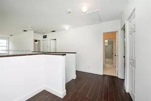 1127 SW 104th Way, Pembroke Pines, FL 33025 - Photo 17