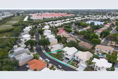 1127 SW 104th Way, Pembroke Pines, FL 33025 - Photo 39