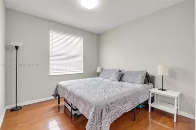 916 NW 135th Ter, Pembroke Pines, FL 33028 - Photo 17
