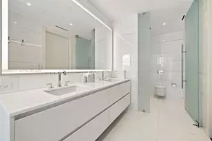 300 Biscayne Blvd Way, Miami, FL 33131 - Photo 17