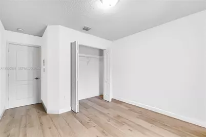 11333 NW 52nd Ln, Doral, FL 33178 - Photo 13