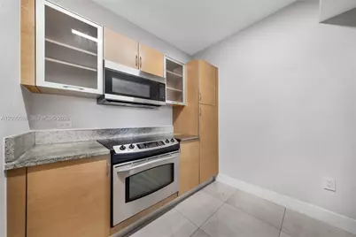 2775 NE 187th St #318, Aventura, FL 33180 - Photo 5